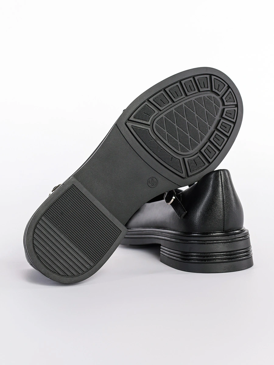 Туфли Мэри-Джейн черного цвета на низком каблуке